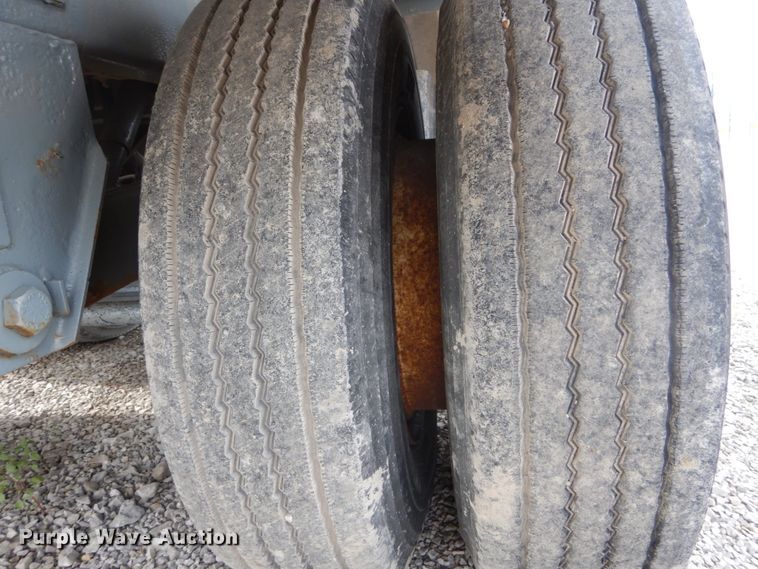 image for item DH2042 1987 Polar Tank Trailers Inc tank trailer