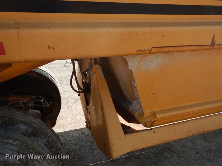 image for item DH2059 1982 Load King 2030-10 bottom dump trailer