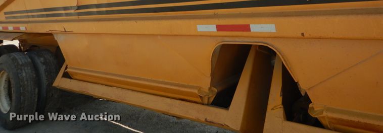 image for item DH2059 1982 Load King 2030-10 bottom dump trailer