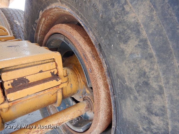 image for item DH2059 1982 Load King 2030-10 bottom dump trailer