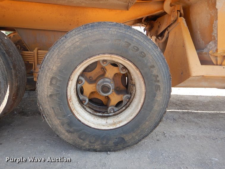 image for item DH2059 1982 Load King 2030-10 bottom dump trailer