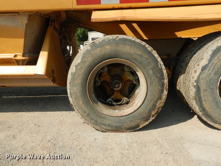 image for item DH2059 1982 Load King 2030-10 bottom dump trailer