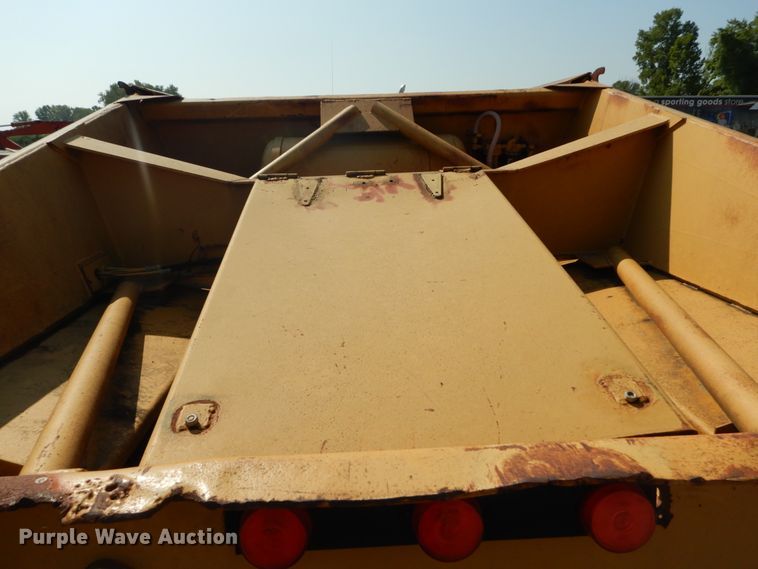 image for item DH2059 1982 Load King 2030-10 bottom dump trailer
