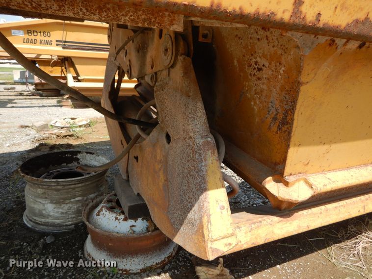 image for item DH2060 1979 Load King 2030 bottom dump trailer