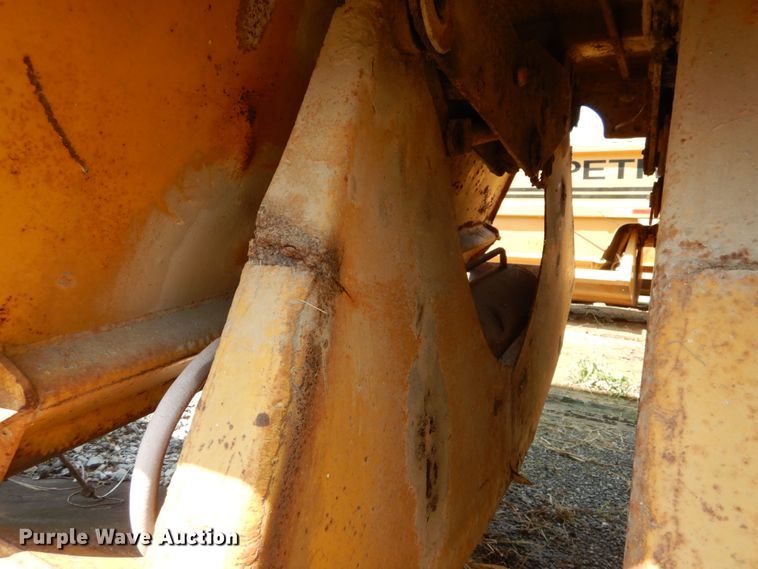 image for item DH2060 1979 Load King 2030 bottom dump trailer