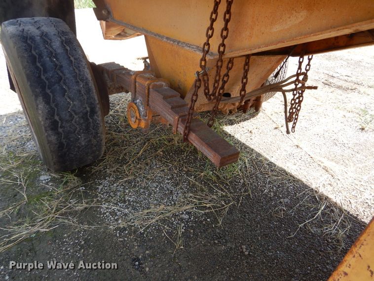 image for item DH2060 1979 Load King 2030 bottom dump trailer