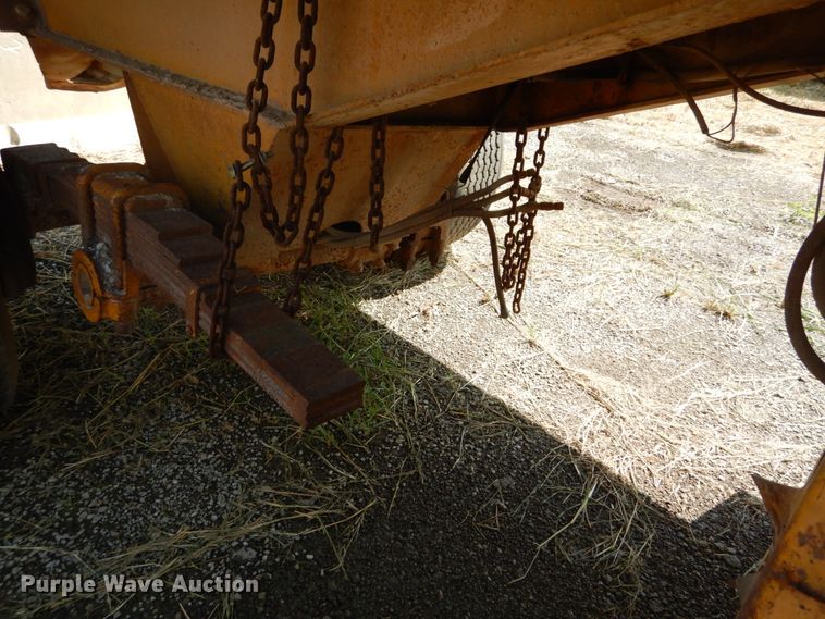 image for item DH2060 1979 Load King 2030 bottom dump trailer