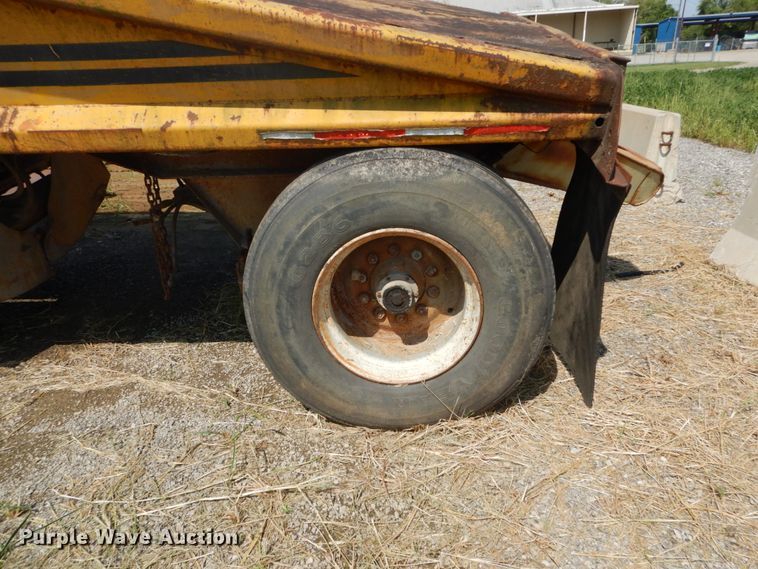 image for item DH2060 1979 Load King 2030 bottom dump trailer