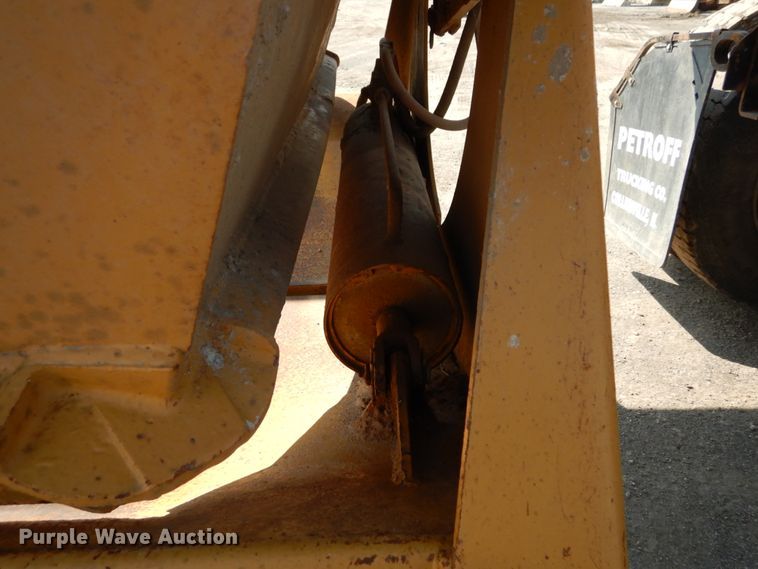 image for item DH2061 1982 Load King 2030-10 bottom dump trailer