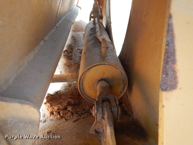 image for item DH2061 1982 Load King 2030-10 bottom dump trailer