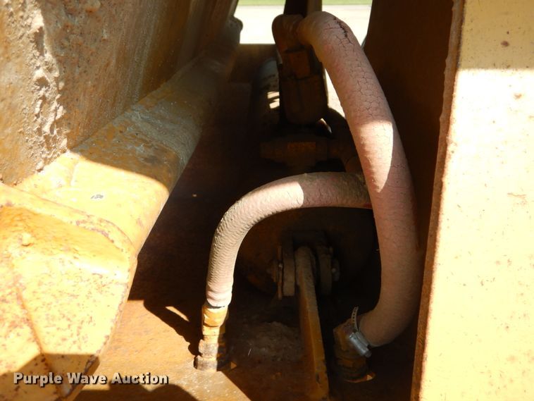 image for item DH2061 1982 Load King 2030-10 bottom dump trailer