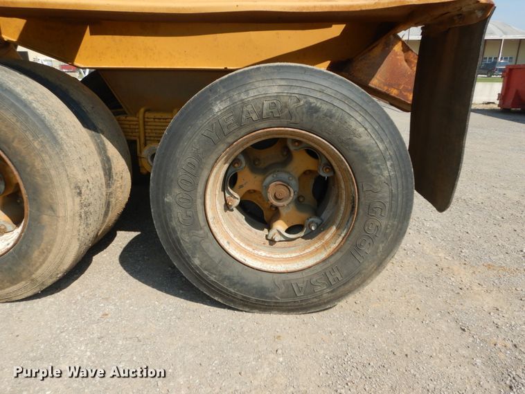 image for item DH2061 1982 Load King 2030-10 bottom dump trailer