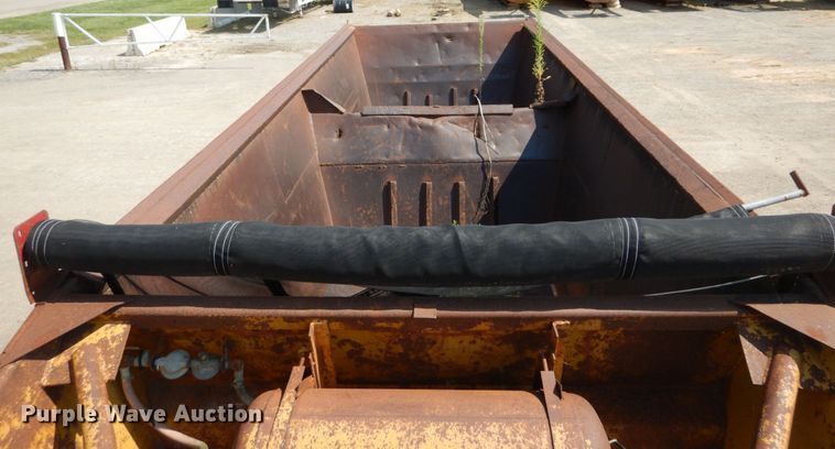 image for item DH2062 1982 Load King 2030-10 bottom drump trailer