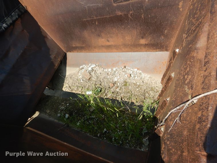 image for item DH2062 1982 Load King 2030-10 bottom drump trailer