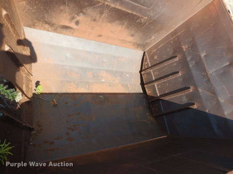 image for item DH2062 1982 Load King 2030-10 bottom drump trailer