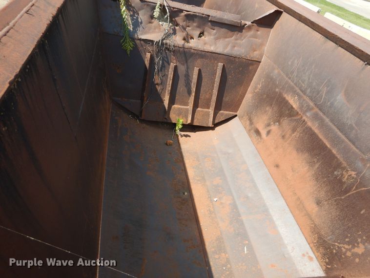 image for item DH2062 1982 Load King 2030-10 bottom drump trailer