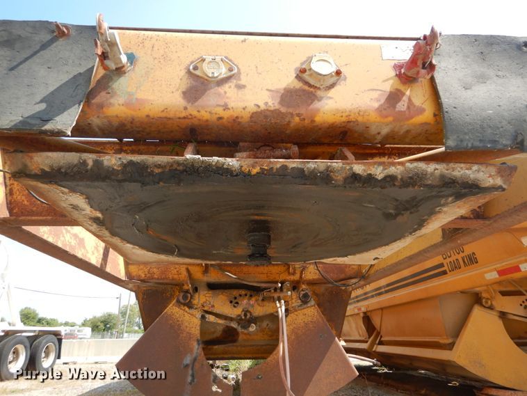 image for item DH2062 1982 Load King 2030-10 bottom drump trailer