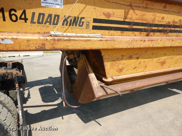 image for item DH2062 1982 Load King 2030-10 bottom drump trailer