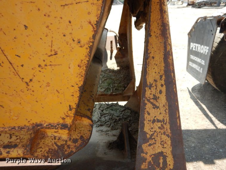 image for item DH2062 1982 Load King 2030-10 bottom drump trailer