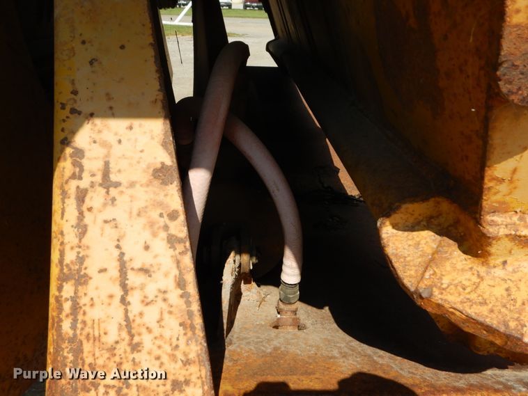 image for item DH2062 1982 Load King 2030-10 bottom drump trailer