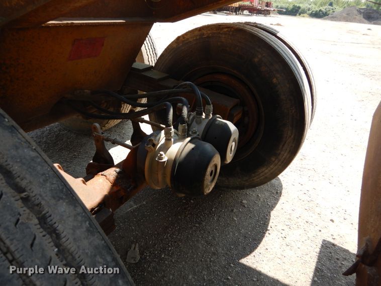 image for item DH2062 1982 Load King 2030-10 bottom drump trailer