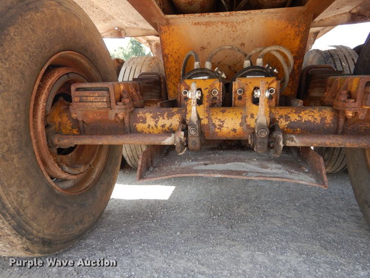 image for item DH2062 1982 Load King 2030-10 bottom drump trailer