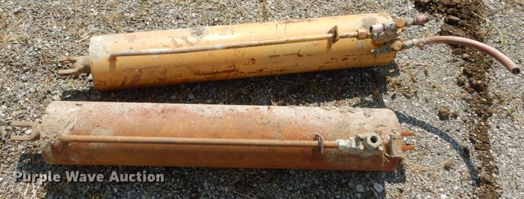 image for item DH2062 1982 Load King 2030-10 bottom drump trailer