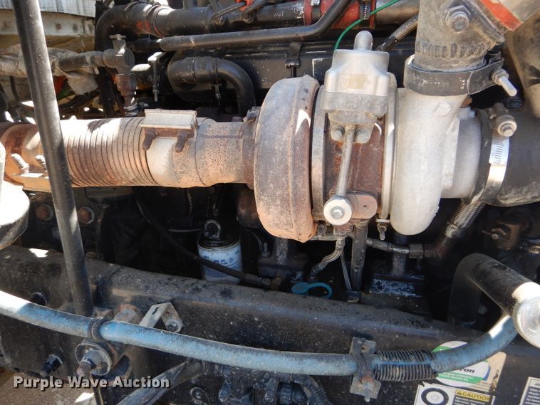 image for item DH2537 2005 Kenworth T800 semi truck