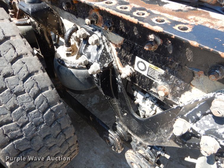 image for item DH2539 2005 Kenworth T800 semi truck