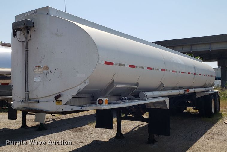 image for item DH2831 1973 Fruehauf UNR468701 tank trailer