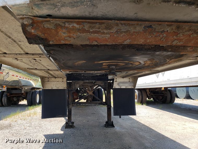 image for item DH2831 1973 Fruehauf UNR468701 tank trailer