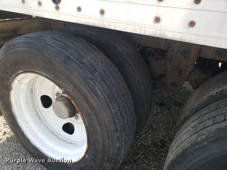 image for item DH2836 2001 Wabash dry van trailer