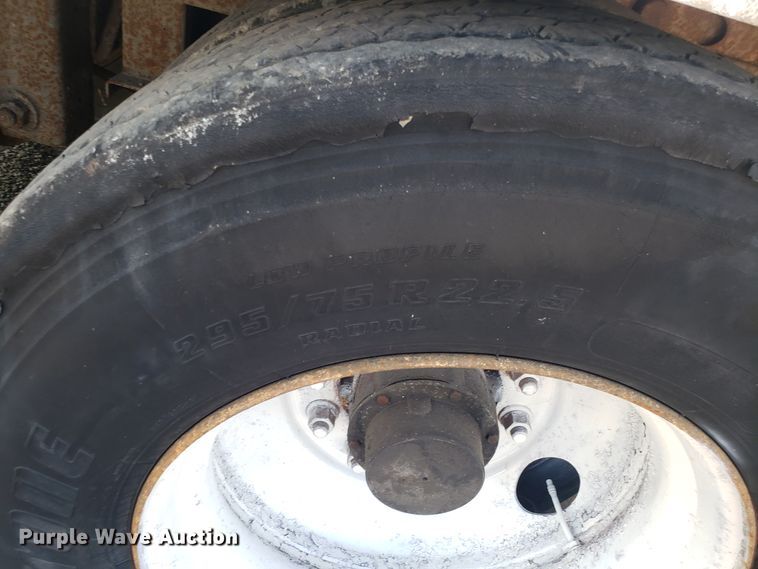 image for item DH2837 2000 Wabash dry van trailer