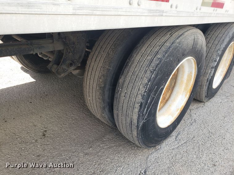 image for item DH2842 1998 Utility dry van trailer