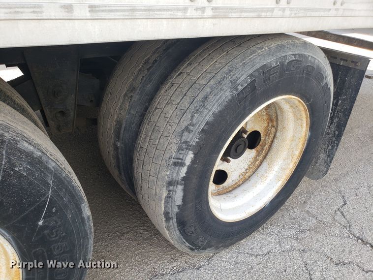 image for item DH2842 1998 Utility dry van trailer