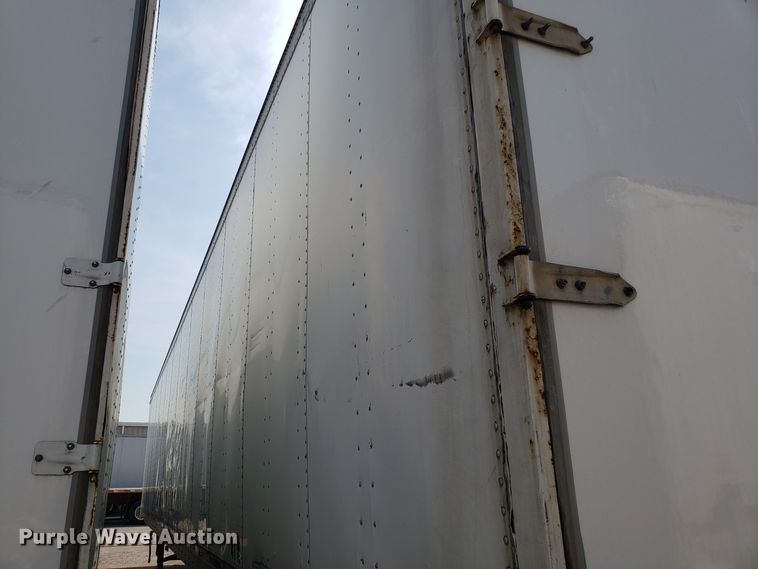 image for item DH2843 1996 Utility dry van trailer
