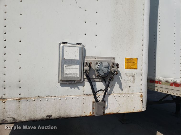 image for item DH2843 1996 Utility dry van trailer