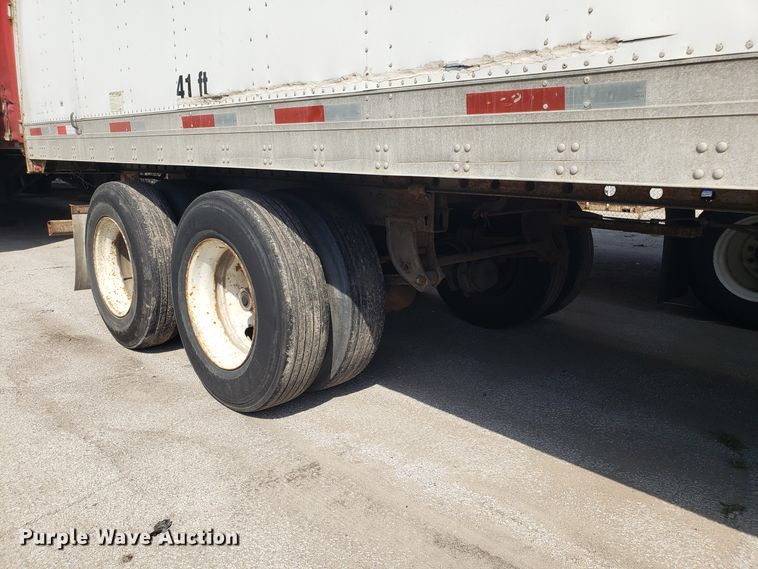 image for item DH2843 1996 Utility dry van trailer