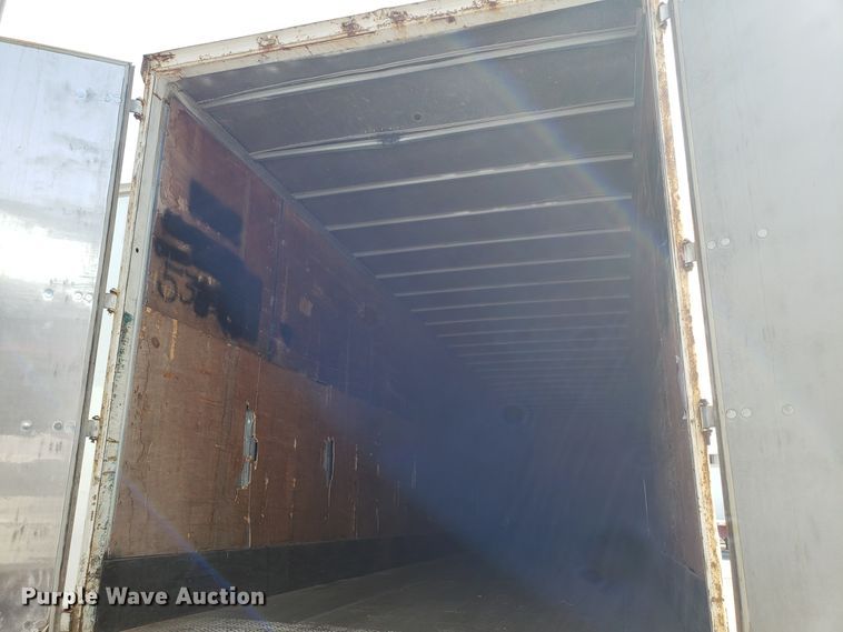 image for item DH2843 1996 Utility dry van trailer