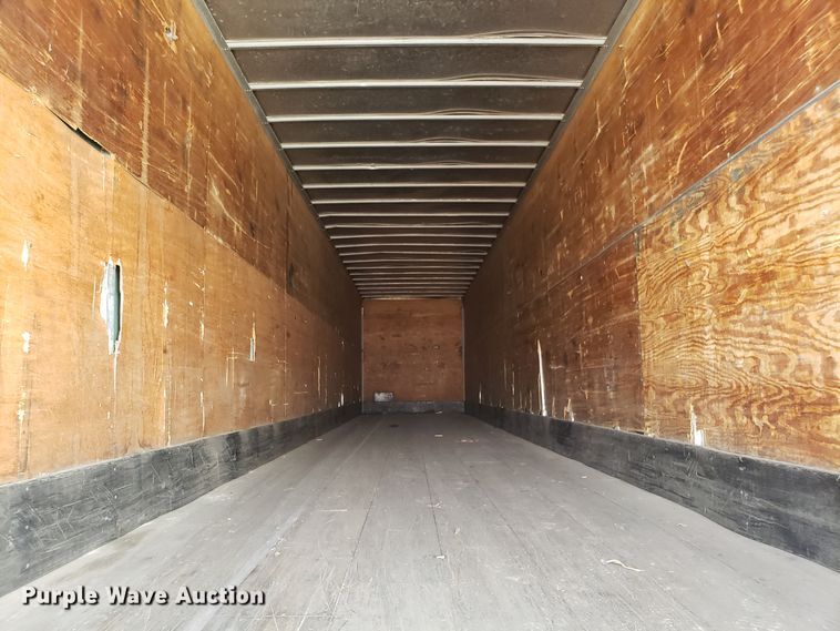 image for item DH2843 1996 Utility dry van trailer