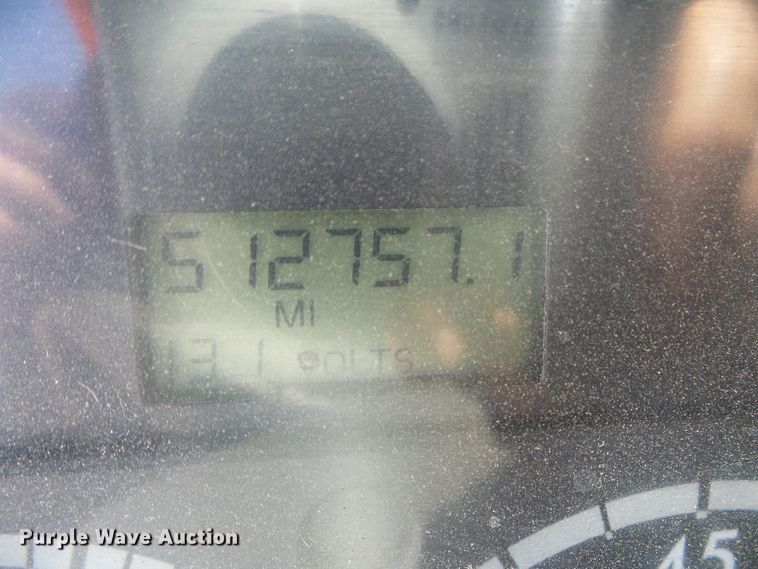 image for item DI0666 2006 Freightliner Columbia semi truck