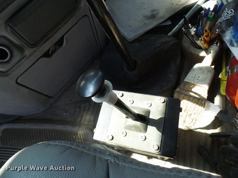 image for item DI0666 2006 Freightliner Columbia semi truck