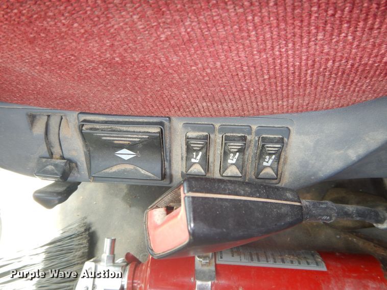 image for item DI1765 2012 Freightliner Cascadia 125 semi truck