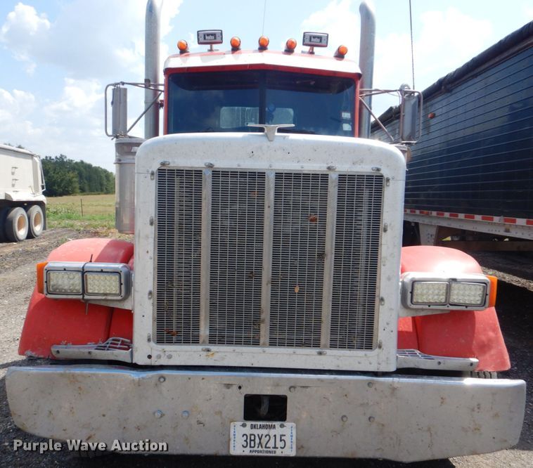 image for item DI2295 2003 Peterbilt 379 semi truck