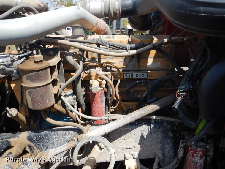 image for item DI2295 2003 Peterbilt 379 semi truck