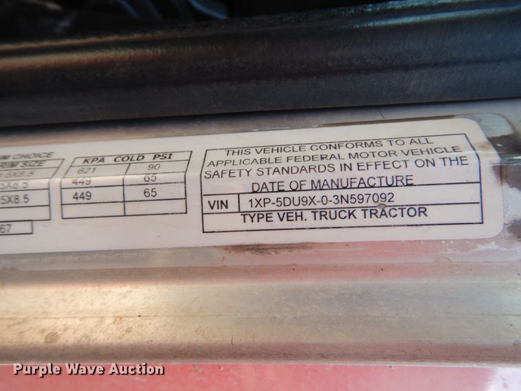 image for item DI2295 2003 Peterbilt 379 semi truck