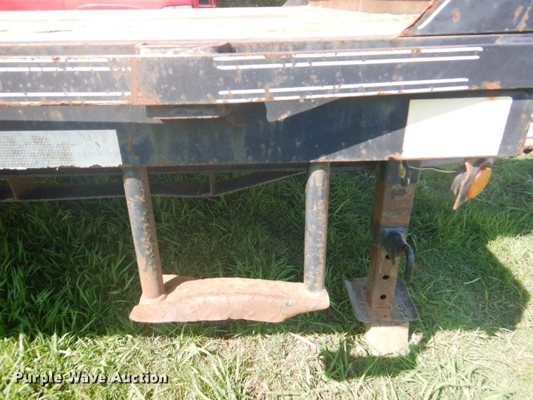 image for item DI2317 2008 Trail King Master equipment trailer