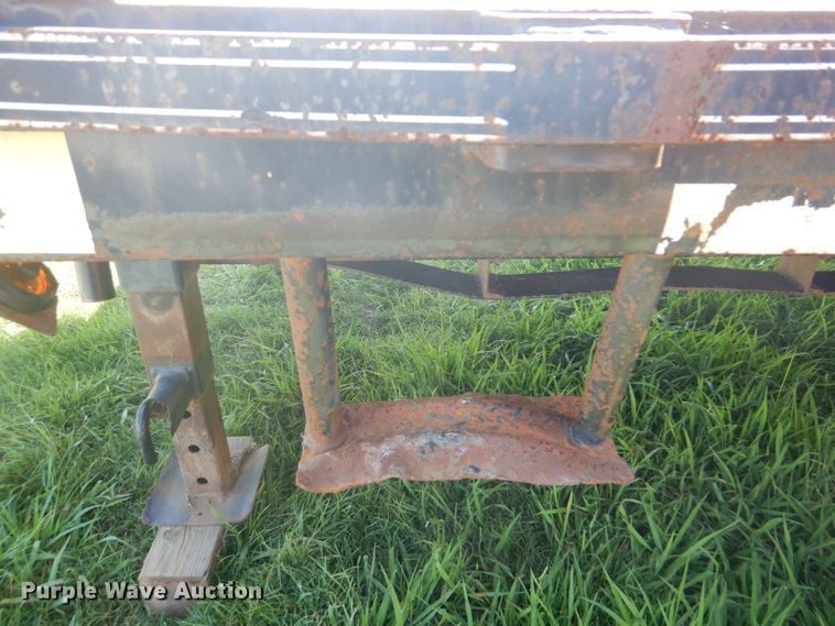 image for item DI2317 2008 Trail King Master equipment trailer