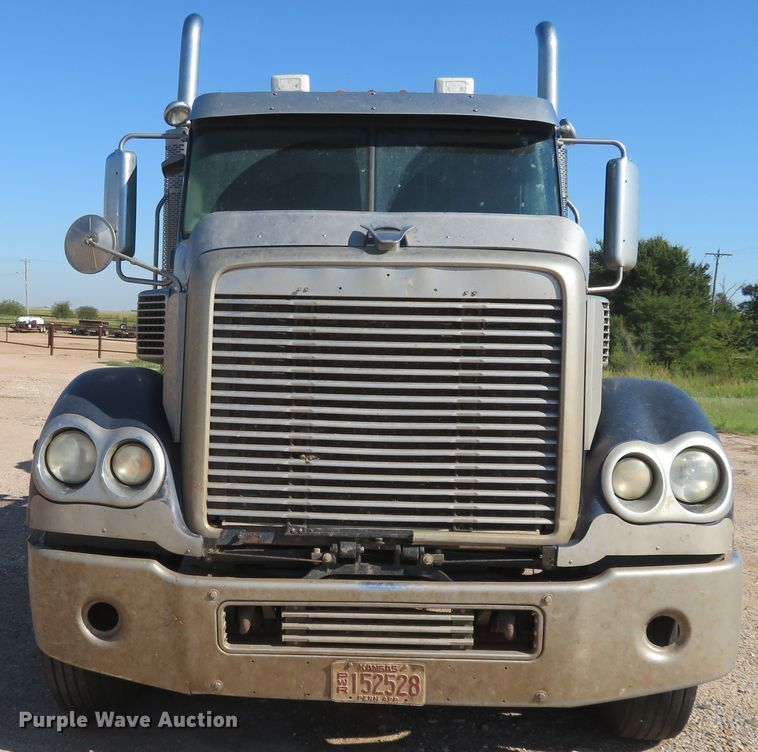image for item EQ9288 2006 Freightliner Coronado semi truck