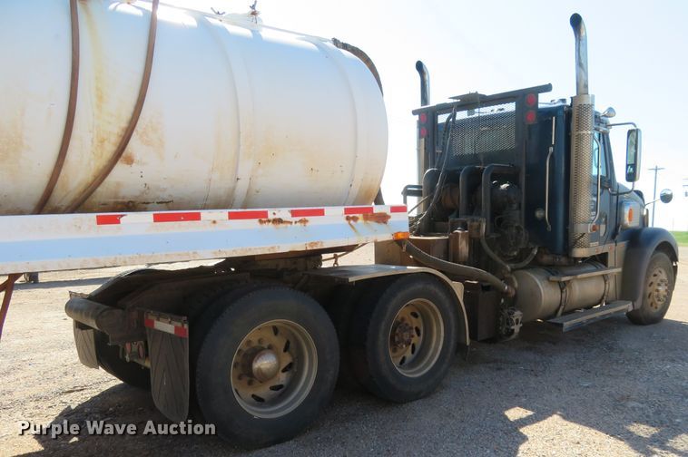 image for item EQ9288 2006 Freightliner Coronado semi truck